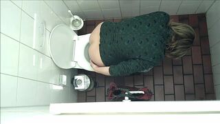 Woman has to go to the Toilet!, ScatKings.com Scat Porn 11 ScatKings.com Scat Porn